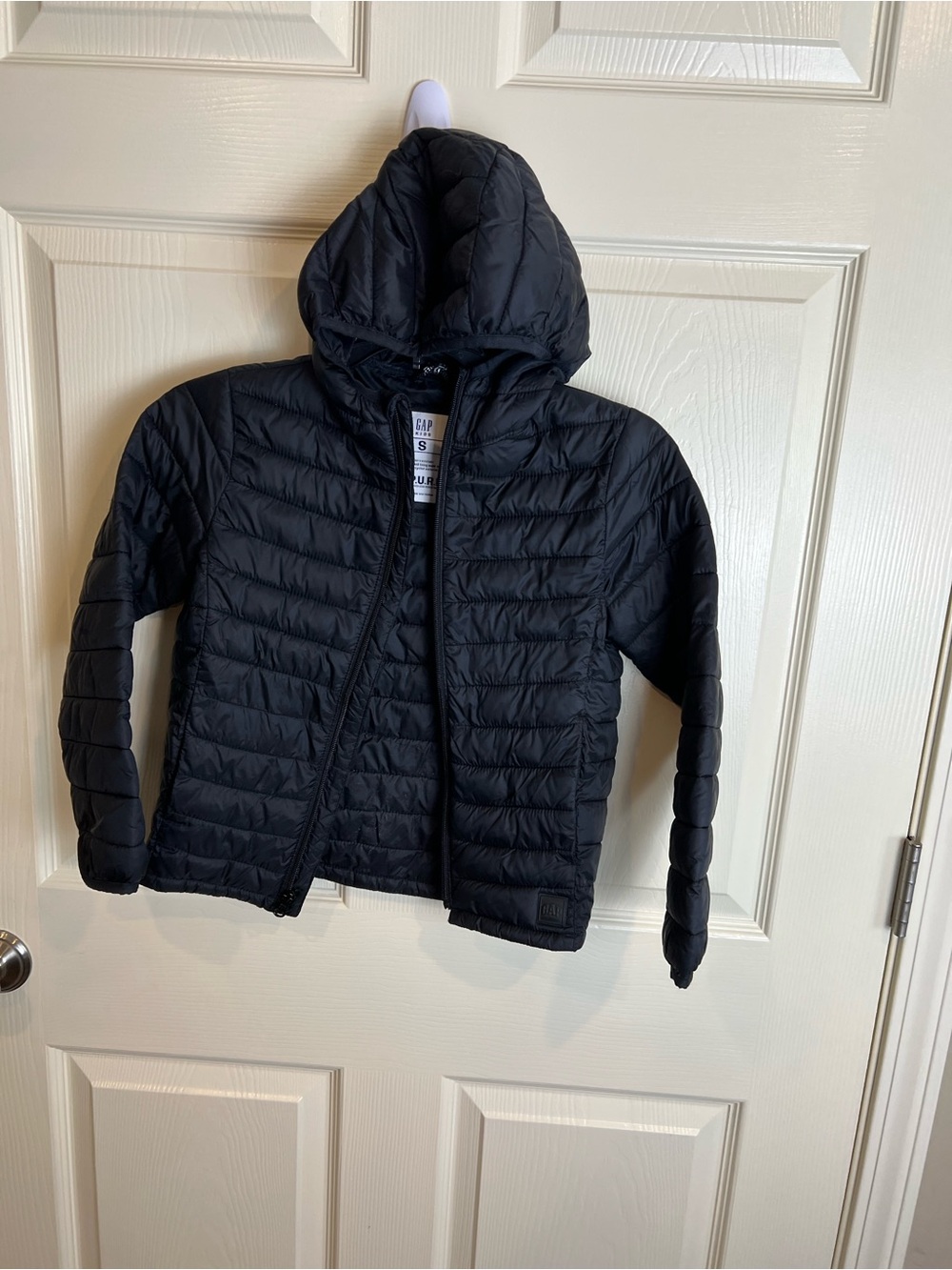 GAP Black Kids Hooded Packable primaloft lightweight Puffer Jacket small